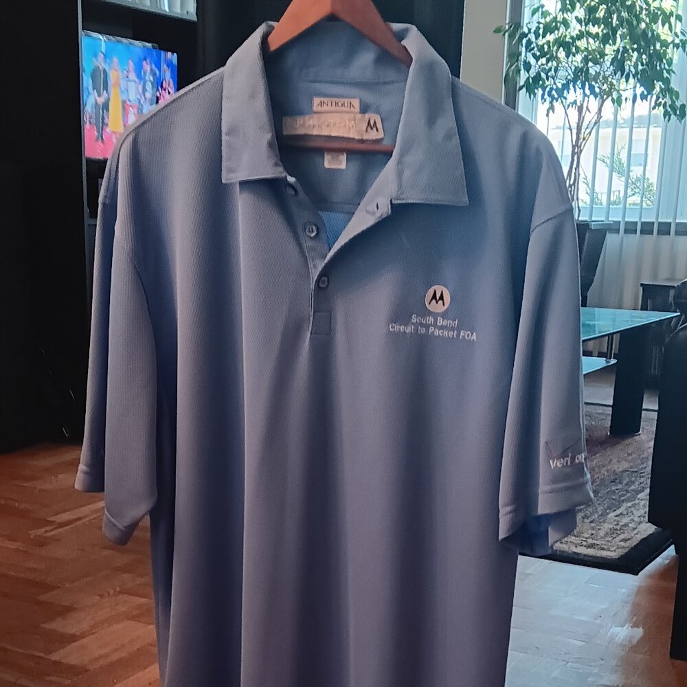 Antigua Polo Light Blue Short Sleeve Shirt Size (L)
